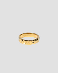 Koluré Basic Ring Gold – Ring aus Edelstahl in Gold mit gehämmerter Oberfläche