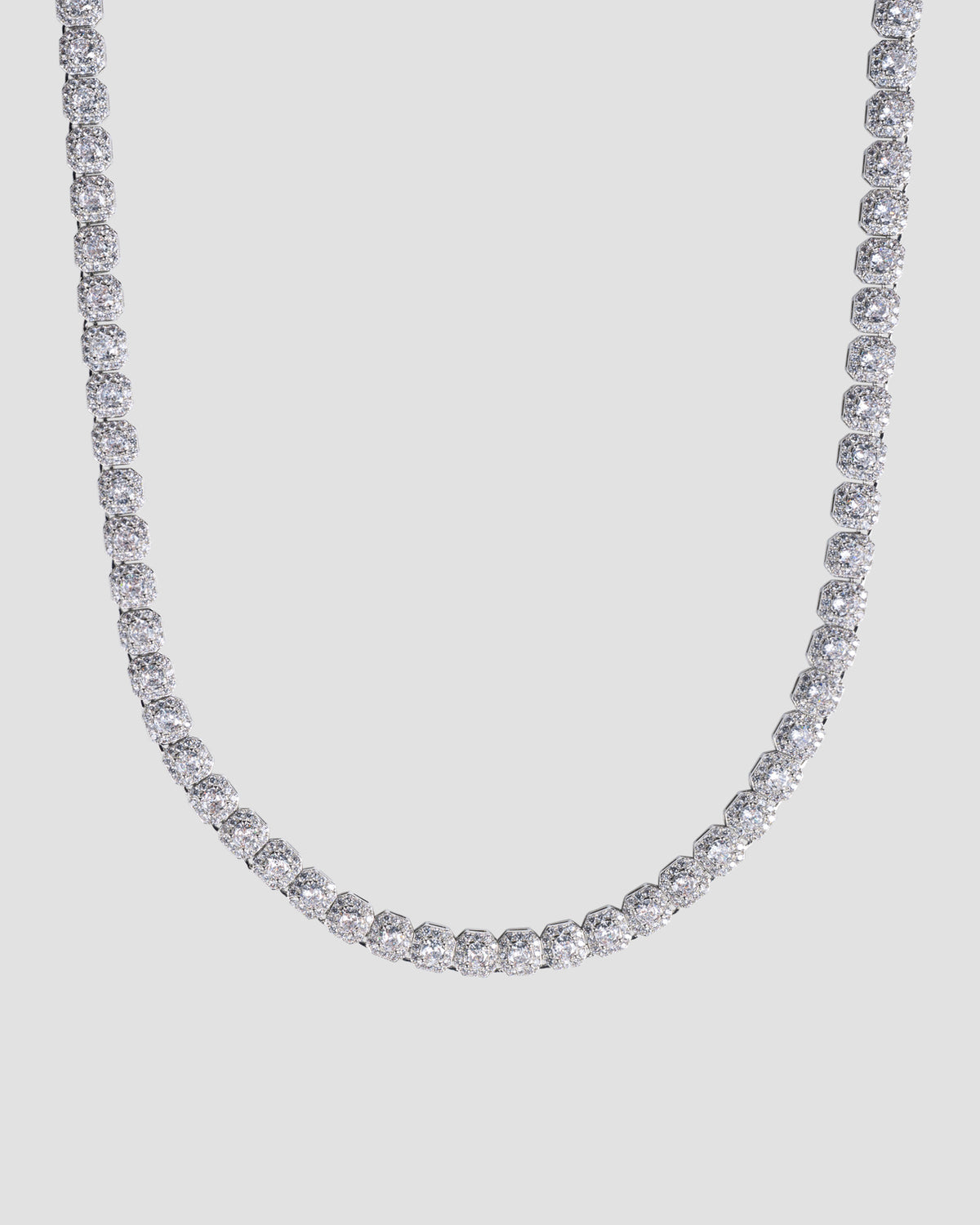 Koluré Baguette Chain – rhodinierte, steinbesetzte Halskette in Silber mit Zirkonia