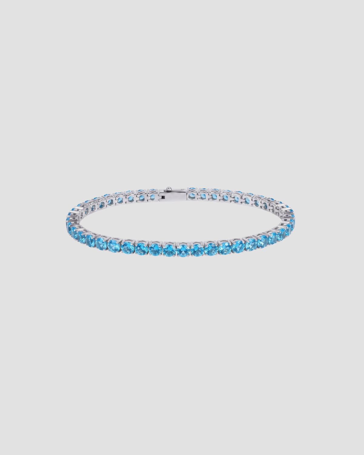 Koluré Ice Link Bracelet Baby Blue – rhodiniertes, steinbesetztes Armband in Babyblau mit Zirkonia