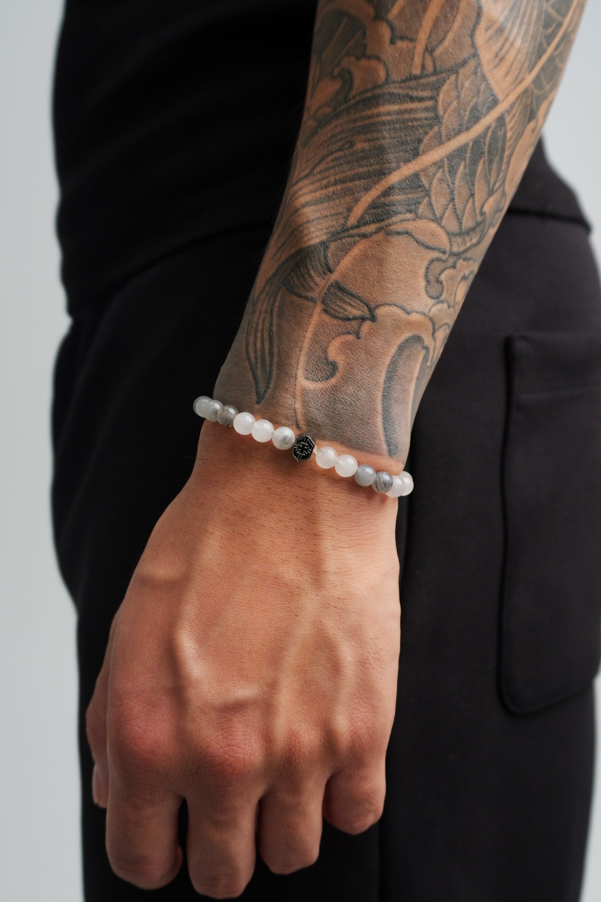Natr Beads Grey